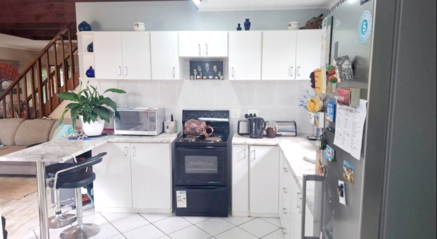 3 Bedroom Property for Sale in Heiderand Western Cape